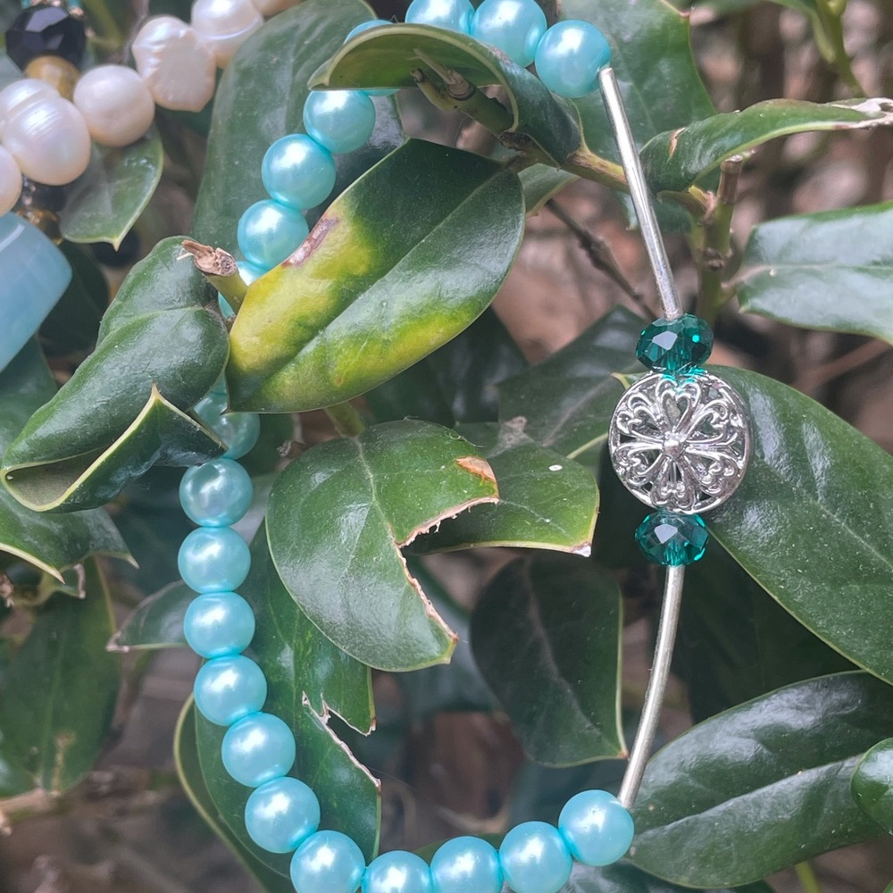 💎 Light Blue Bracelet